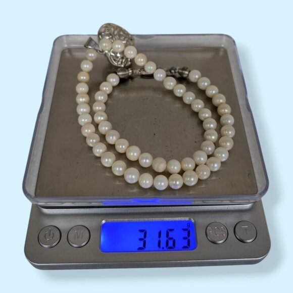 Vintage Pearl Necklace with Puffy Heart Pendant - Picture 7 of 8